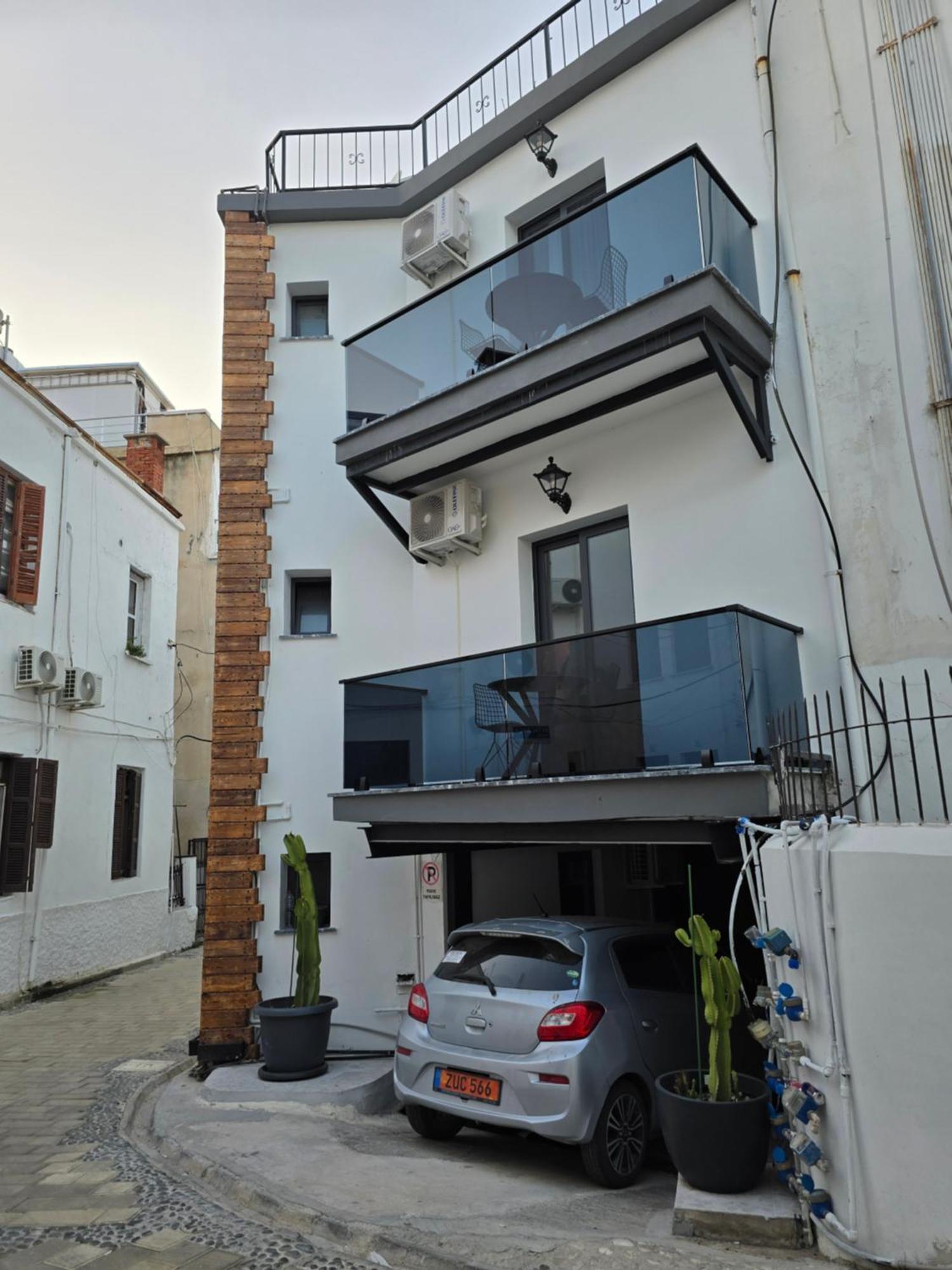 Cyprus Harbour Suites ไคริเนีย ภายนอก รูปภาพ