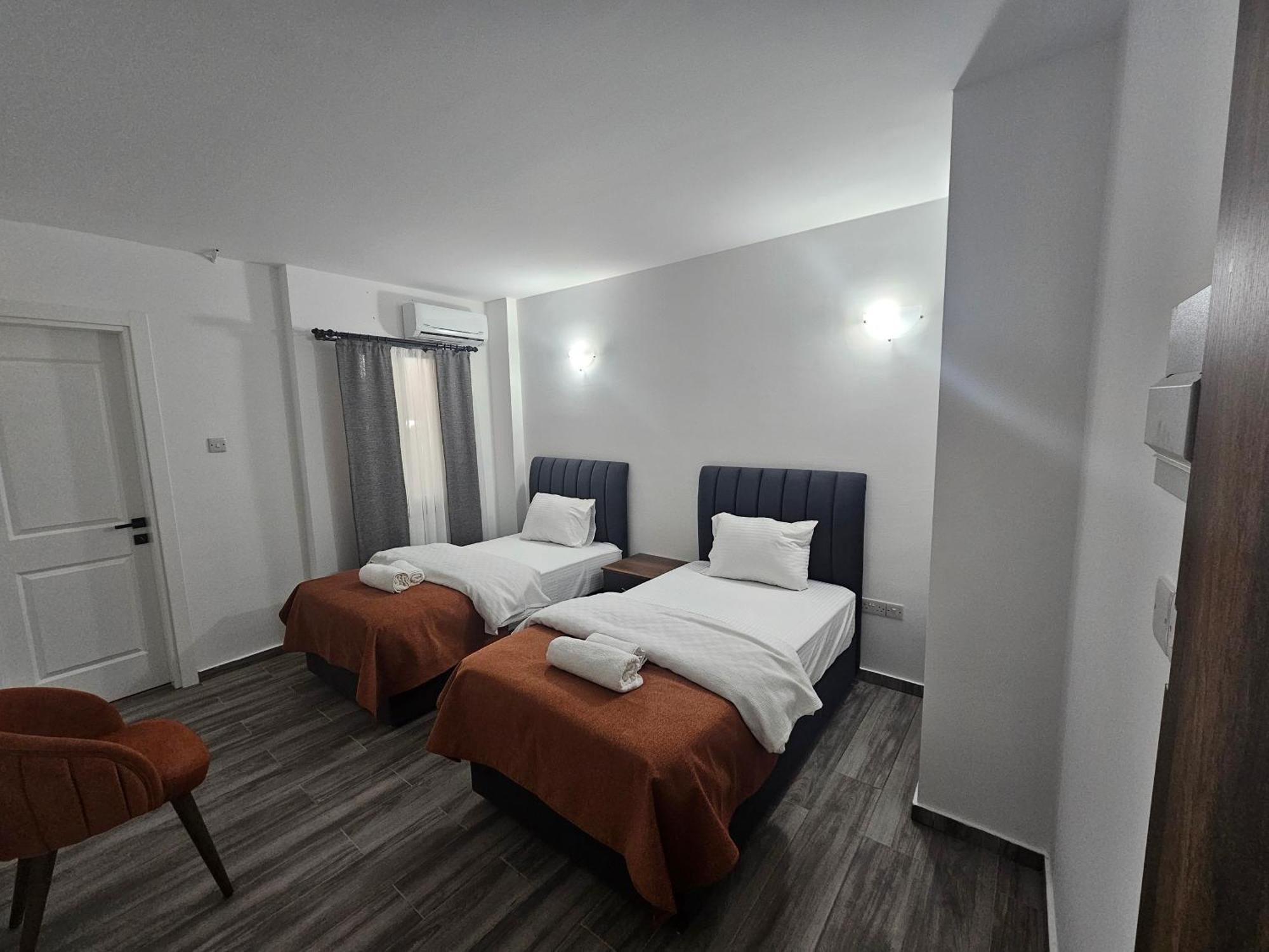 Cyprus Harbour Suites ไคริเนีย ภายนอก รูปภาพ