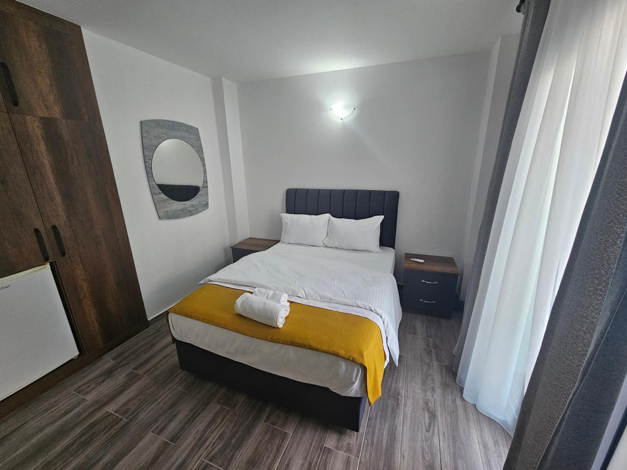 Cyprus Harbour Suites ไคริเนีย ภายนอก รูปภาพ